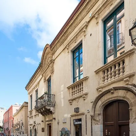 Varo Апартаменты Таормина